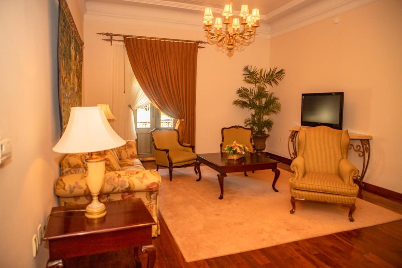 Hotel Real Hacienda Santo Tomas Colonia Gustavo Baz Prada ภายนอก รูปภาพ