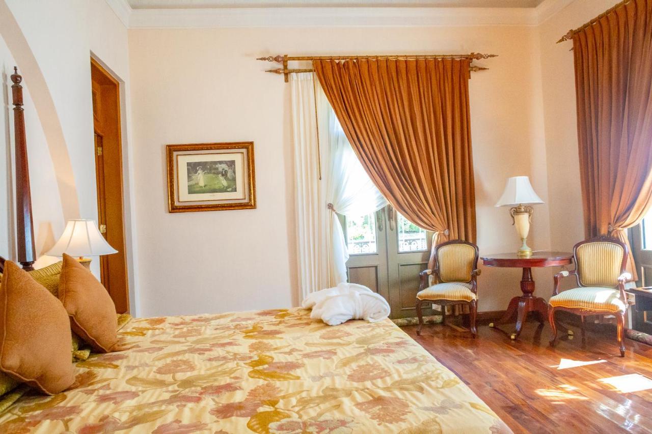 Hotel Real Hacienda Santo Tomas Colonia Gustavo Baz Prada ภายนอก รูปภาพ