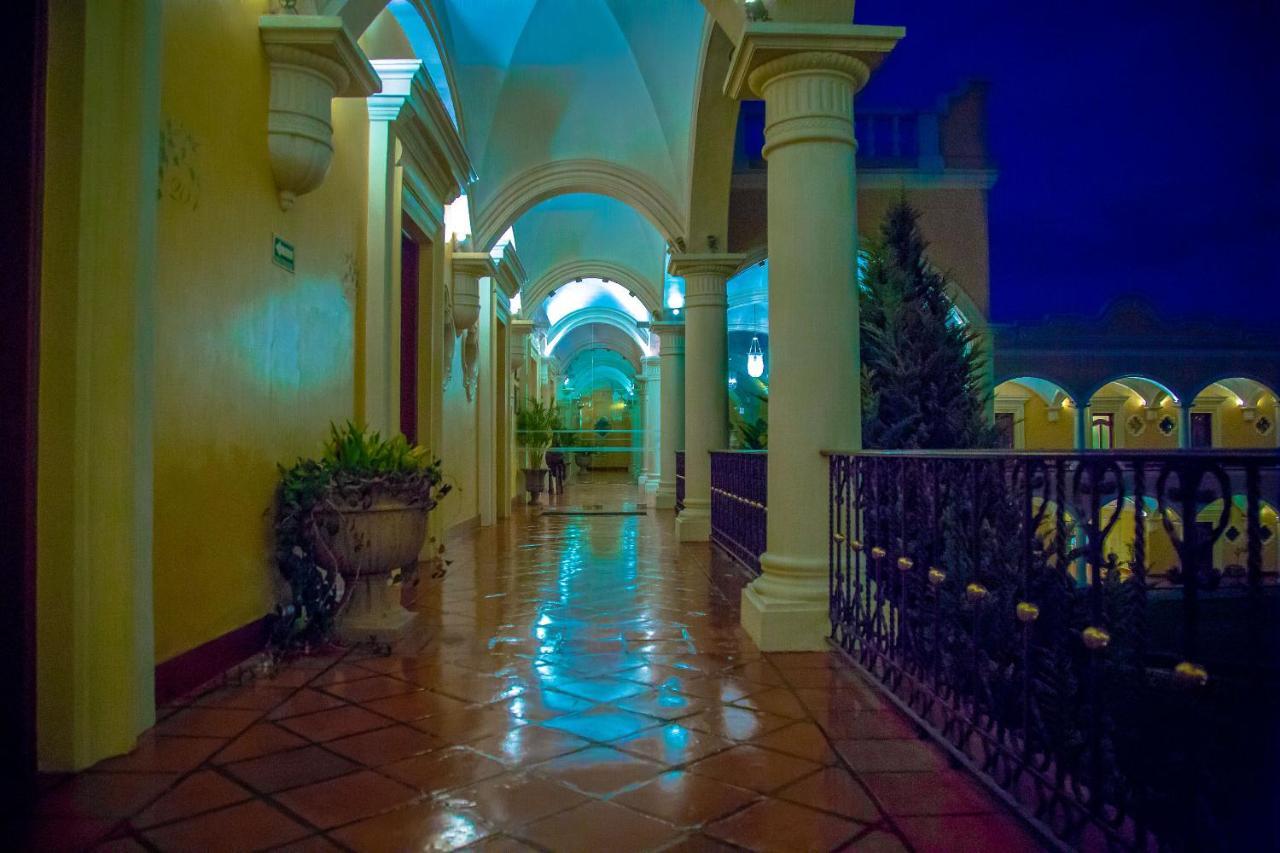 Hotel Real Hacienda Santo Tomas Colonia Gustavo Baz Prada ภายนอก รูปภาพ